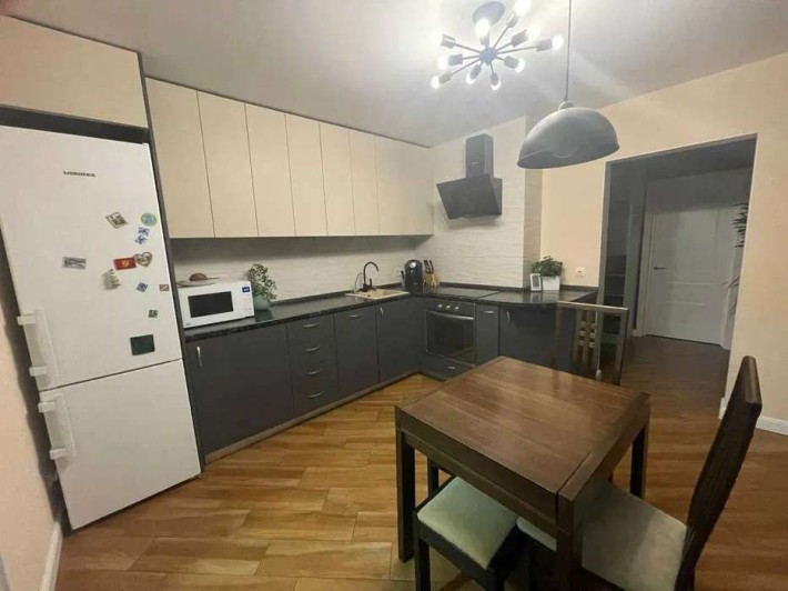 Продаж 3-к квартири вул. Сергія Данченка 28б - фото 1