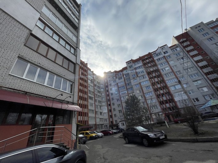 2 кімнатна квартира у зданому будинку - фото 1