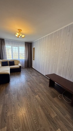 3к квартира з ремонтом, 71 м2,вул. Великотирнівська - фото 1