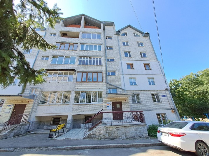 Продається двоярусна 3 кім. квартира 91м2, по вул.О.Довженка - фото 1