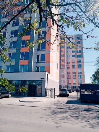 Продам квартиру в центрі - фото 1