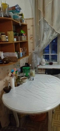 Терміновий продаж 2к. сталінки в центрі міста біля Лялькового театру - фото 1
