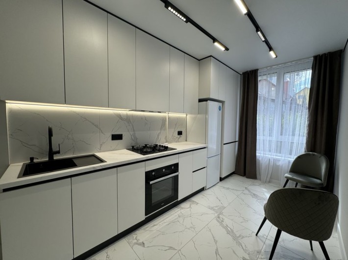 Продаж квартири в новобудові - фото 1