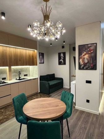 Продаж квартири з неперевершеним дизайн-інтер'єром. - фото 1