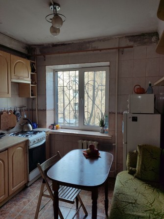 Без% м.Лук'янівка. Продажа 2-ї кв.. Вул.ДЕГТЯРІВСЬКА 10. 2 поверх. Газ - фото 1