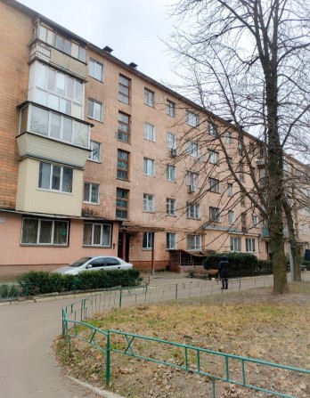 Продається простора 3-х кімнатна квартира - фото 1