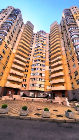Терміново! Видова 2-к.кв. на Митниці з ремонтом. ТОРГ! - фото 1