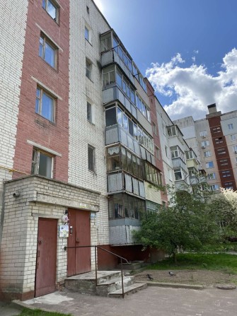 Продам 2-х кімнатну квартиру в центрі - фото 1