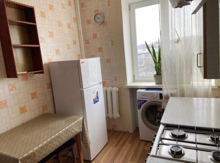 Продам 2 комнатную квартиру кирпичный дом - Антоновича - фото 1