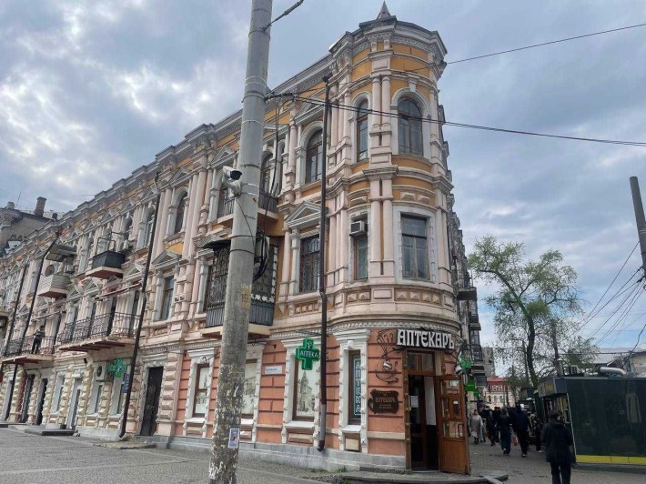 Продаж квартири в будинку-пам'ятнику архітектури, на вул. Глинки! - фото 1