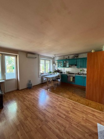 Продам 3 комнатную квартиру начало Солнечном ж/м - фото 1