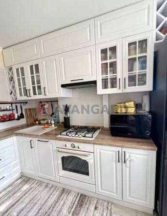 Продам 2-ком кв с евро-ремонтом  ж/м Покровский Парус Красный камень - фото 1
