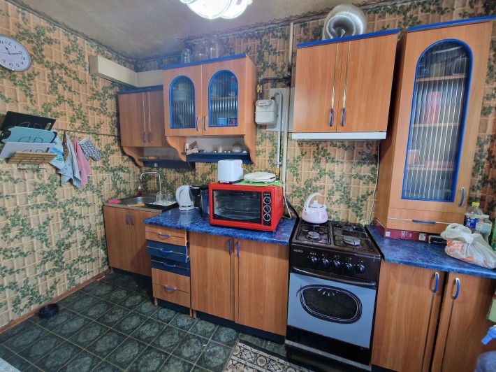 Продам 3к левый берег 4этаж ул. Янтарная Клочко - фото 1
