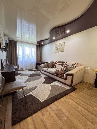 Продам 3-х комн квартиру с капитальным ремонтом Левобережный Березинка - фото 1