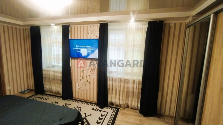 Продається 2-кімнатна квартира з євроремонтом - фото 1