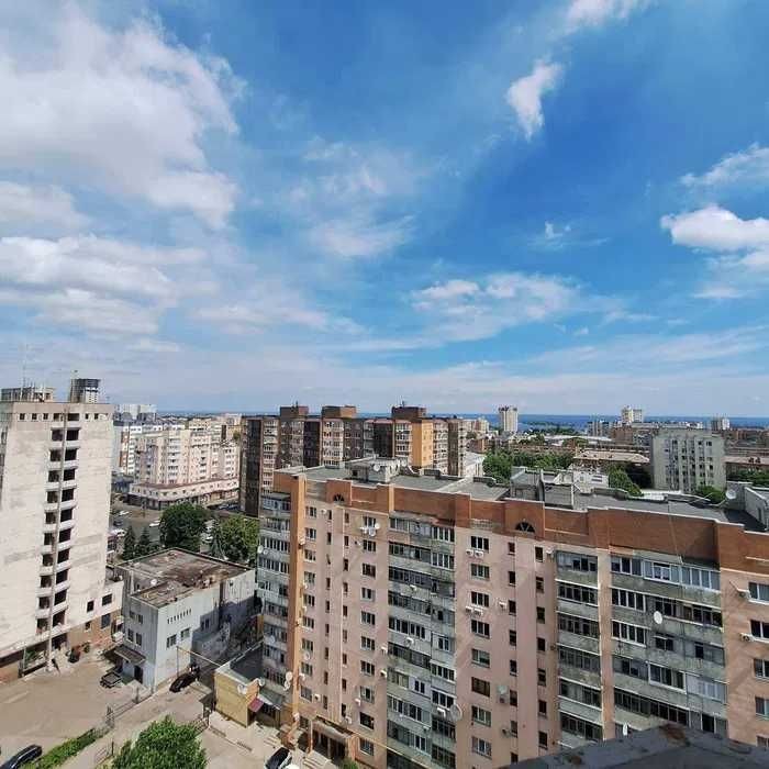 Терміновий продаж 1-кімнатної квартири в центрі міста по переуступці. - фото 1