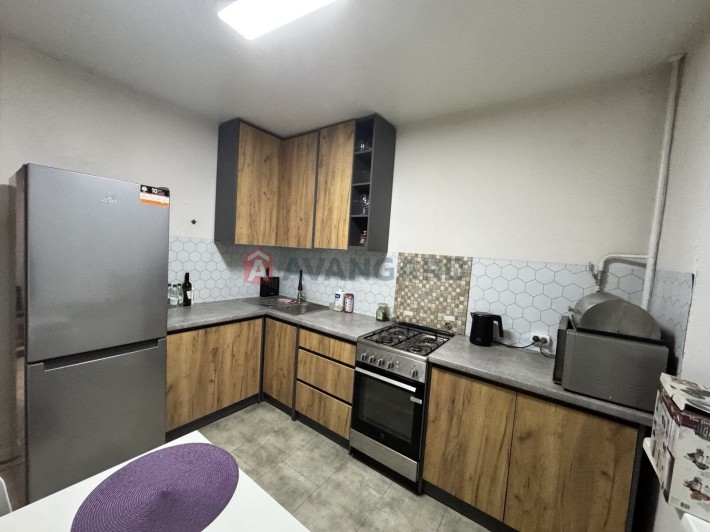 Продам класну трьошку на Березинці - фото 1