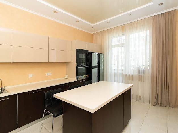 Без комісії Продам 4к квартиру з ремонтом та меблями ЖК  Сонячна Брама - фото 1
