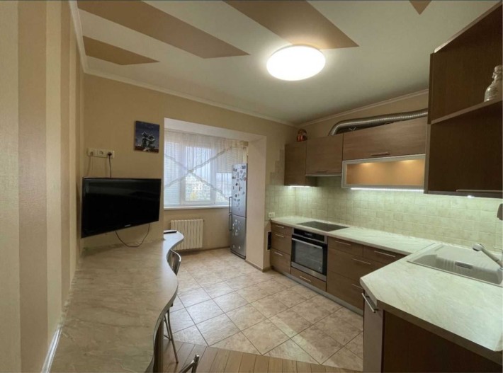 Продам 3-ком. 70м2 с КАПРЕМОНТОМ, Победа-6 - фото 1