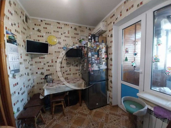 Продаж однокімнатной квартири 38 кв.м. пр-т Червоної Калини 20в. - фото 1