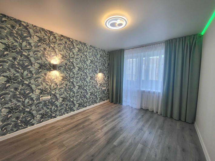 Продаж квартири 3 кімнати з дизайнерським ремонтом - фото 1