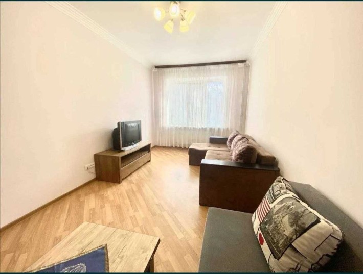 № 13262 - 2 к. квартира, Центр, Київська, 2/5 пов., цегла - фото 1