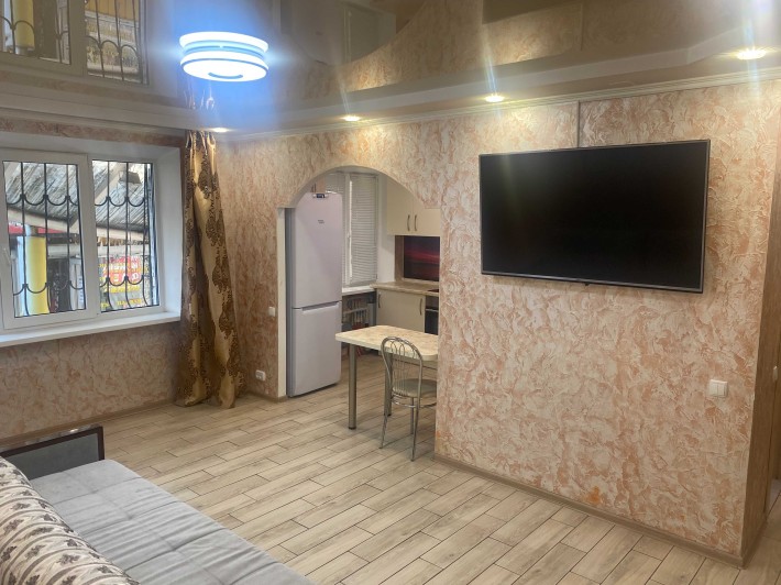 Продам квартиру, на Калиновой, 1 этаж, выход на Калиновский рынок - фото 1
