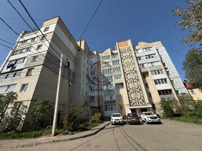 Продаж просторої 3 кім в ТОП- локації - р-н Будинку Офіцерів - фото 1
