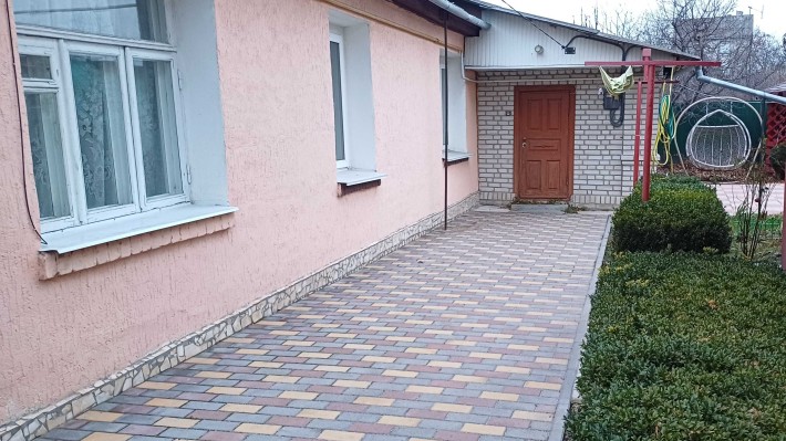 Продам 1 квартиру в приватному секторі на Крошні, автономне опалення. - фото 1