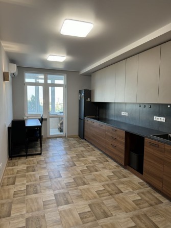 Без%. Продаж 2 кімнатної квартири  95 кв.м з ремонтом і меблями.Нивки. - фото 1