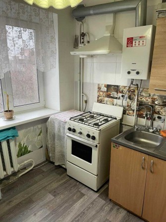 продам 2 кімнатну квартиру - фото 1