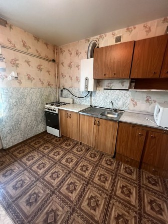Продам 3-х кімнатну на Богунії - фото 1