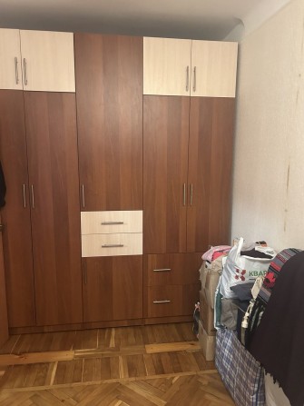 Продається двух кімната квартира в центрі міста. - фото 1