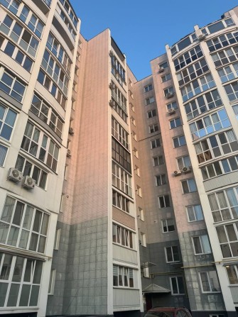 Двокімнатна квартира у центрі міста,75,2 м2 - фото 1
