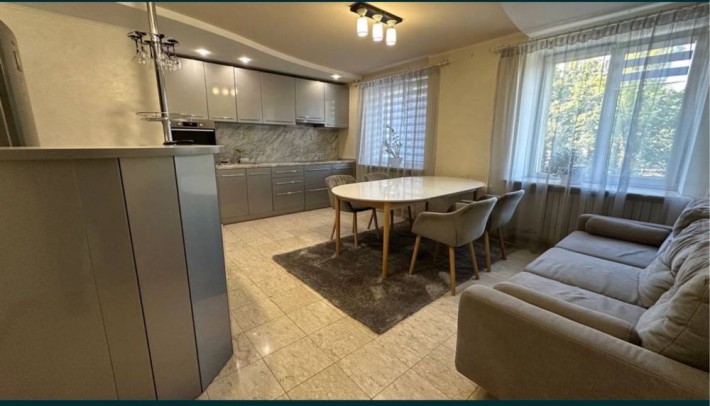 Продам 3к квартиру на ж/м Тополя-1 - фото 1