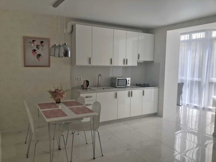 Продам 2к.кв. ЖК Ривер Парк. Без комиссии для покупателя - фото 1
