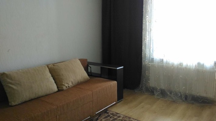 Продається двух кімната квартира покращеного планування. - фото 1