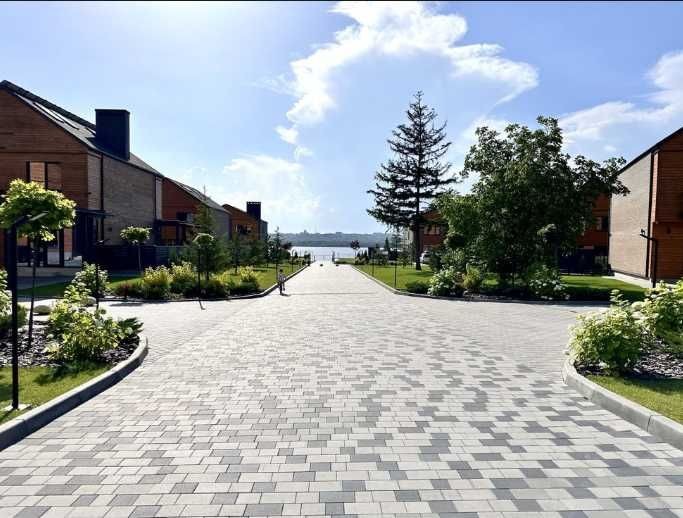 Продам  2к квартиру после строителей ЖК Comft City Lagoon
Южный мост - фото 1
