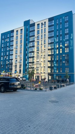 Продаж 3-кімнатної квартири в ЖК Лагуна на Митниці с чудовим видом. - фото 1