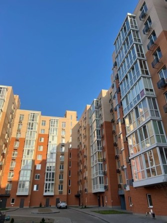 Продам 3-к квартиру ЖК Затишний - фото 1