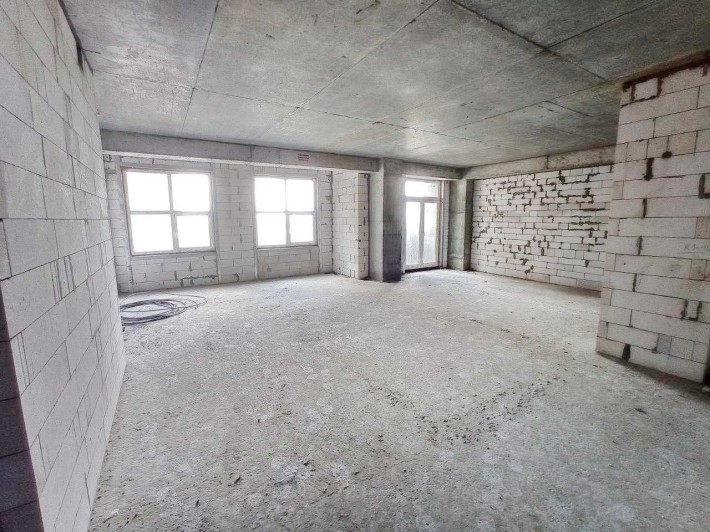 Продам 2х ком квартиру с красивым видом по отличной цене в ЖК Баку - фото 1