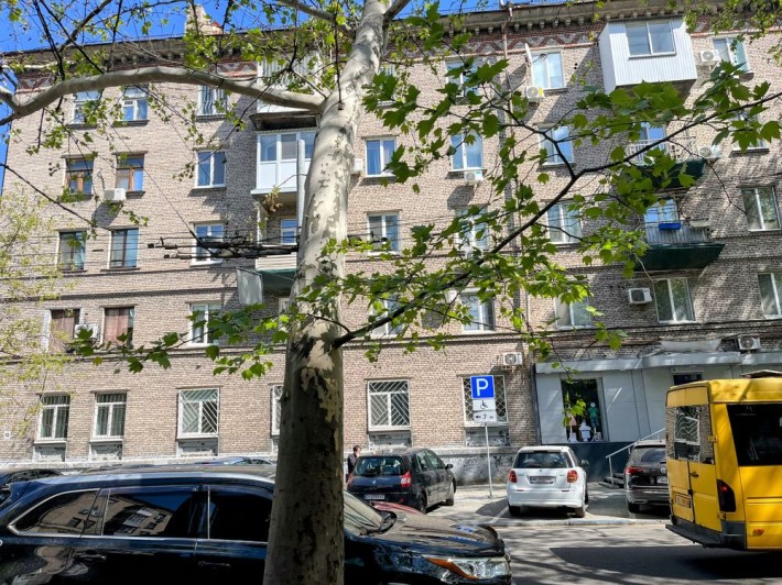 Продам в Самом ЦЕНТРЕ Днепра, 2хкомн. Ул, Владимира МОНОМАХА - фото 1