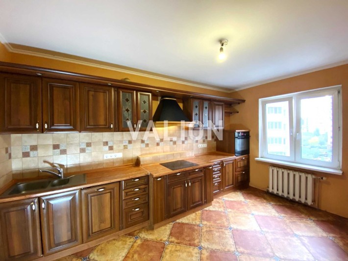 Продаж 3к квартири вул. Урлівська 15, Дарницький р-н - фото 1