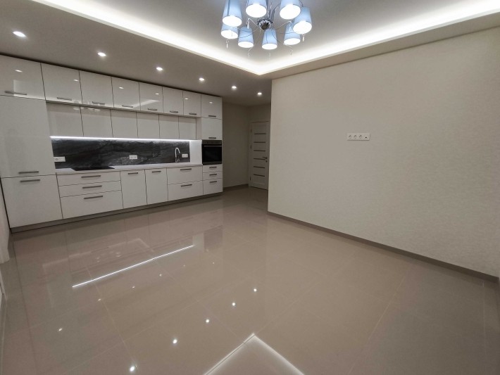 Продаж 2-к з ремонтом і автономним опаленням в новобудові в Центрі! - фото 1