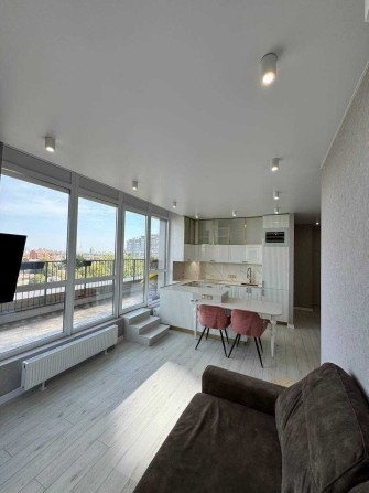 Продам отличная 3к с террасой жк Грани Подстанция Даффи - фото 1