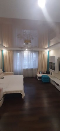 Продам 3 кім. Квартиру в центрі Житомира, пл. Короленка - фото 1