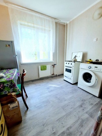Продаж 1к квартири 2/9 вул. Лахтинська - фото 1