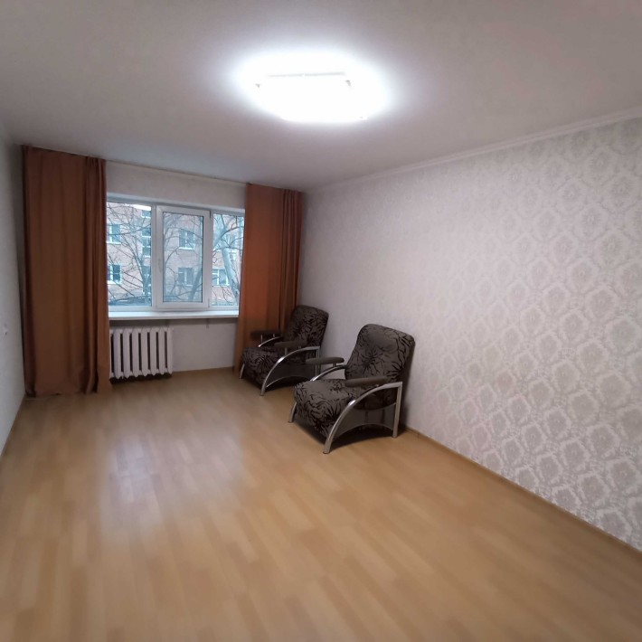 Продаю 3-х ком.кв-ру с ремонтом, р-н ДК Строителей, 3 этаж-5эт кирпич - фото 1