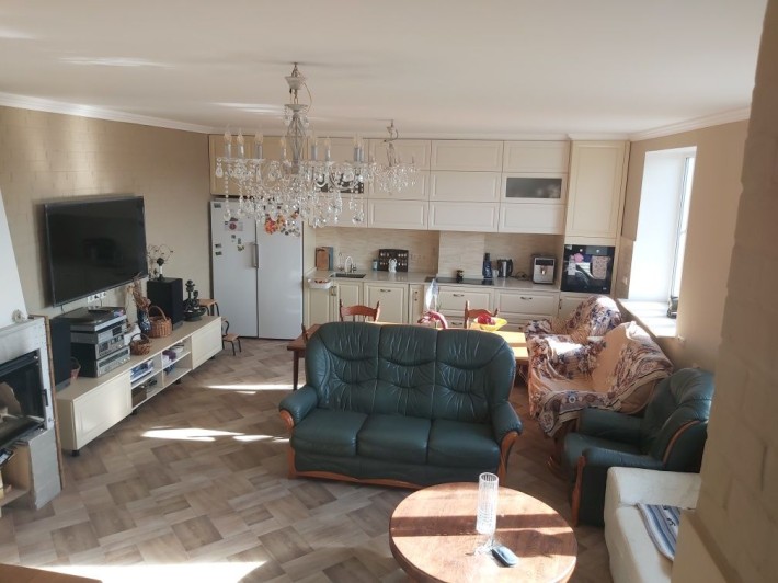 4 кім.квартира вул.Тарнавського.4/4. Австрійський люкс. 180м. 250000$. - фото 1