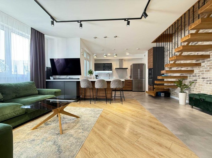 Продаж без комісії! Новобудова. Сихів. З дизайнерським ремонтом - фото 1